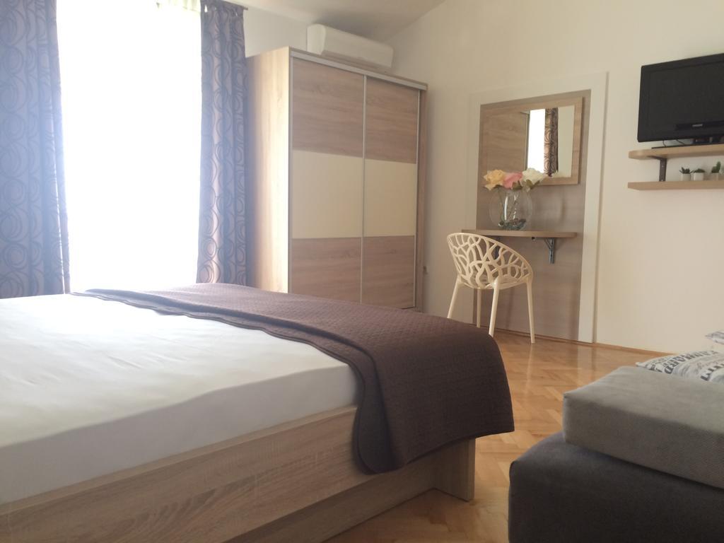 Apartmani Adriatic Ana Novalja Luaran gambar