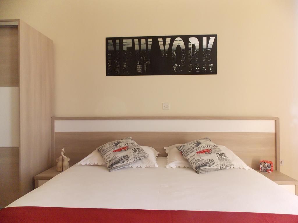 Apartmani Adriatic Ana Novalja Luaran gambar