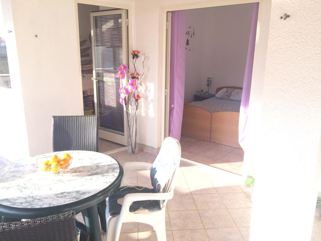 Apartmani Adriatic Ana Novalja Luaran gambar