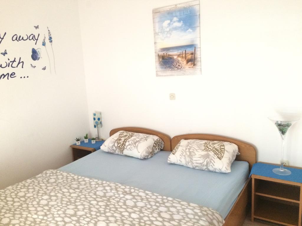 Apartmani Adriatic Ana Novalja Luaran gambar