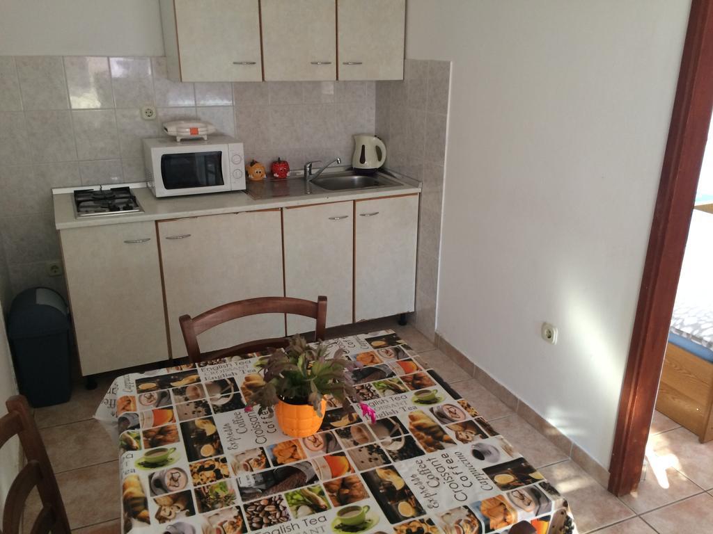 Apartmani Adriatic Ana Novalja Luaran gambar