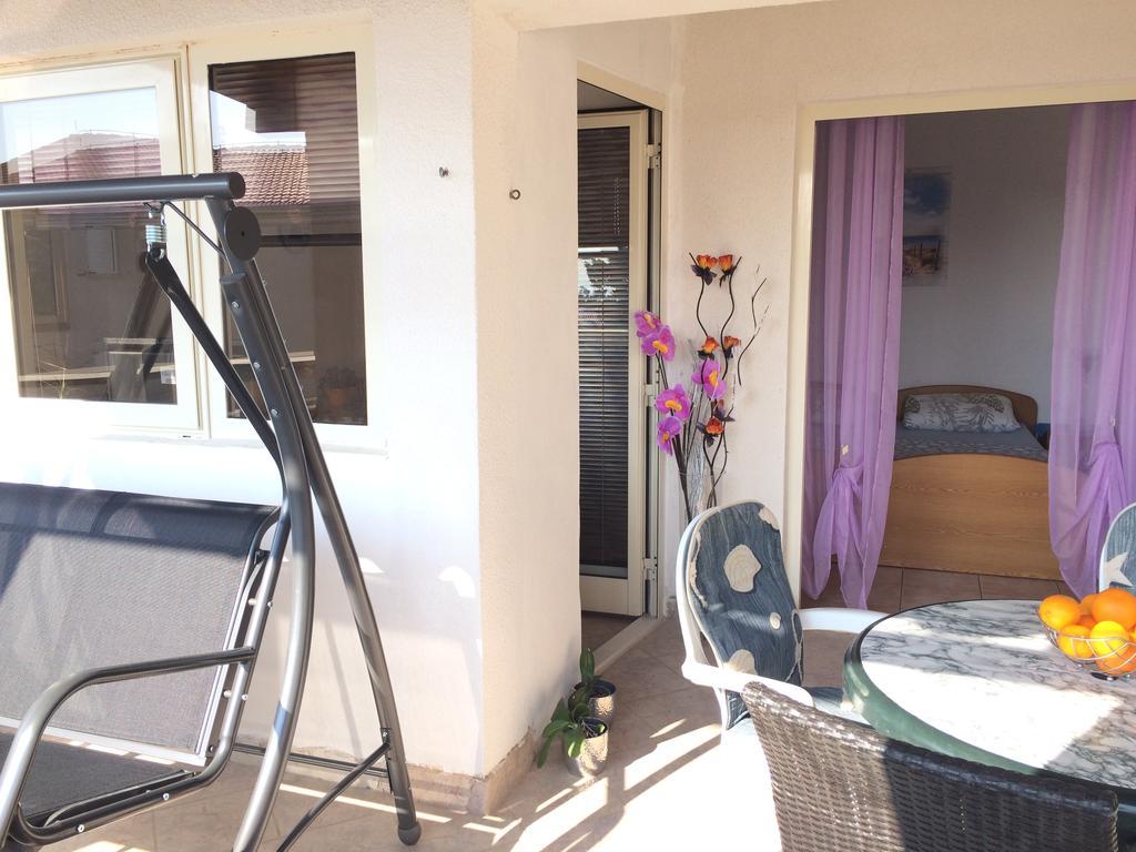 Apartmani Adriatic Ana Novalja Luaran gambar