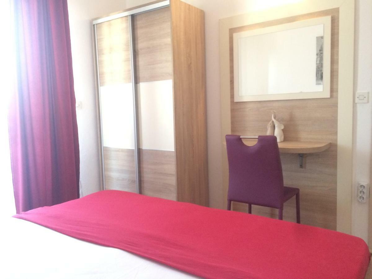 Apartmani Adriatic Ana Novalja Luaran gambar